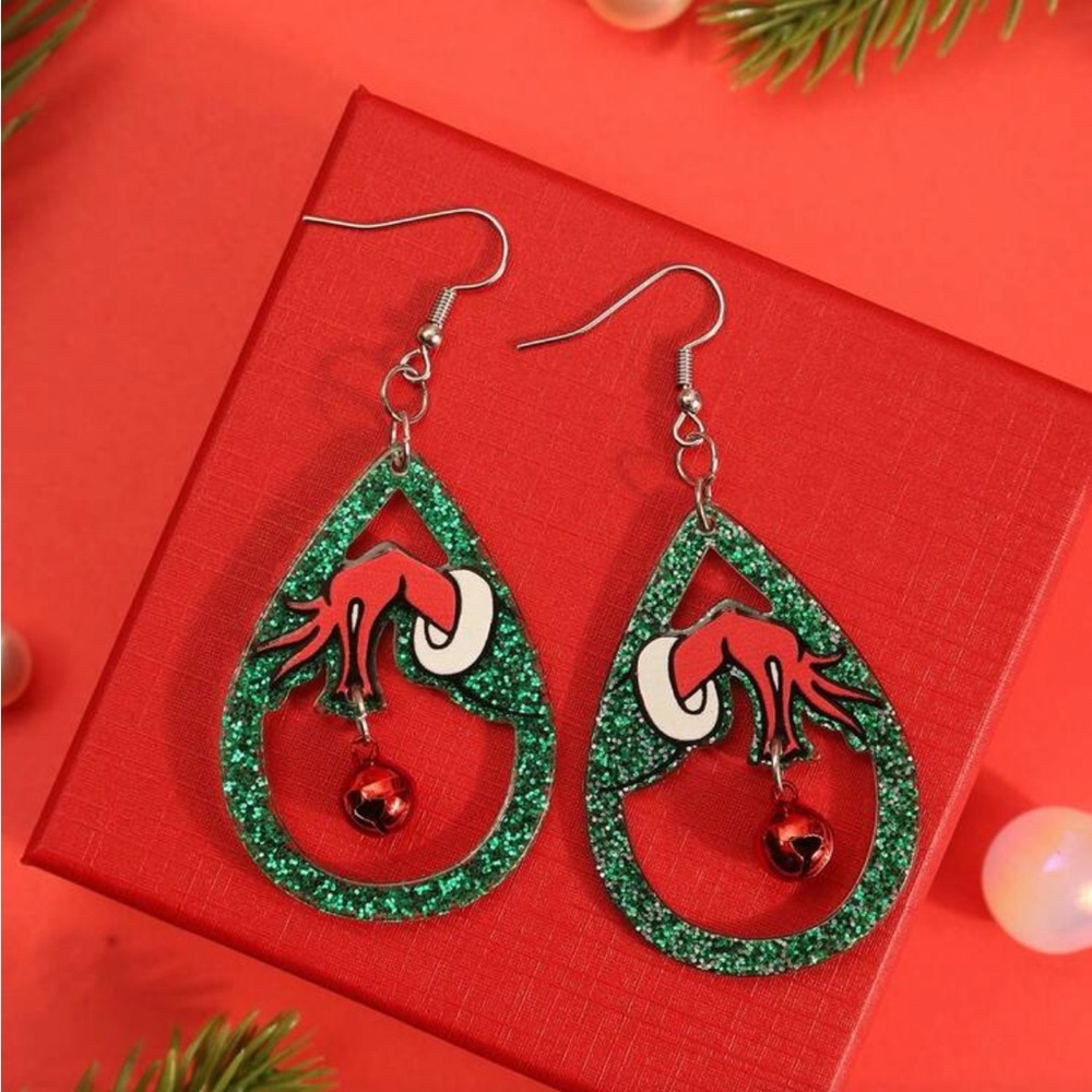 ****SOLD**** Grinch Green and Red Teardrop Earrings - Picture 3 of 5
